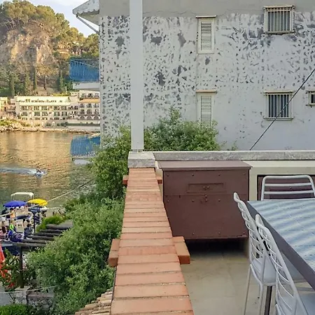 Apartment Blue Bay